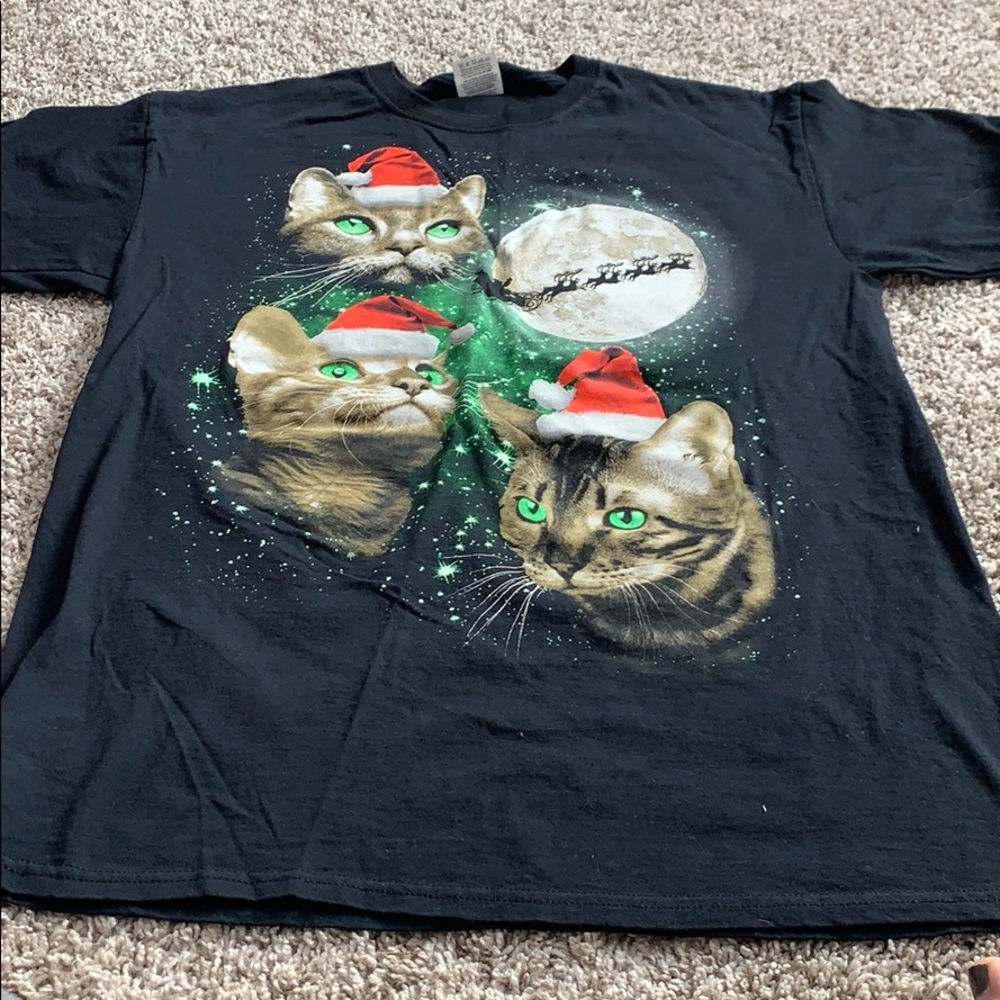 Christmas Cat Tee Sz Medium